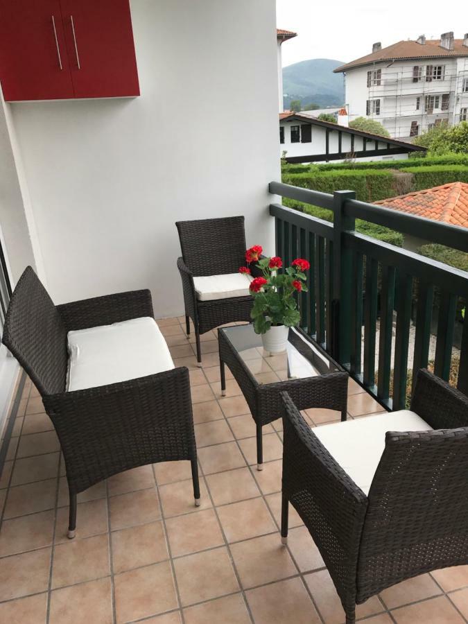 Port Bidassoa - T2 Coquet, Parking, Lit Xxl, Wifi, Pres De La Gare Hendaya Exterior foto